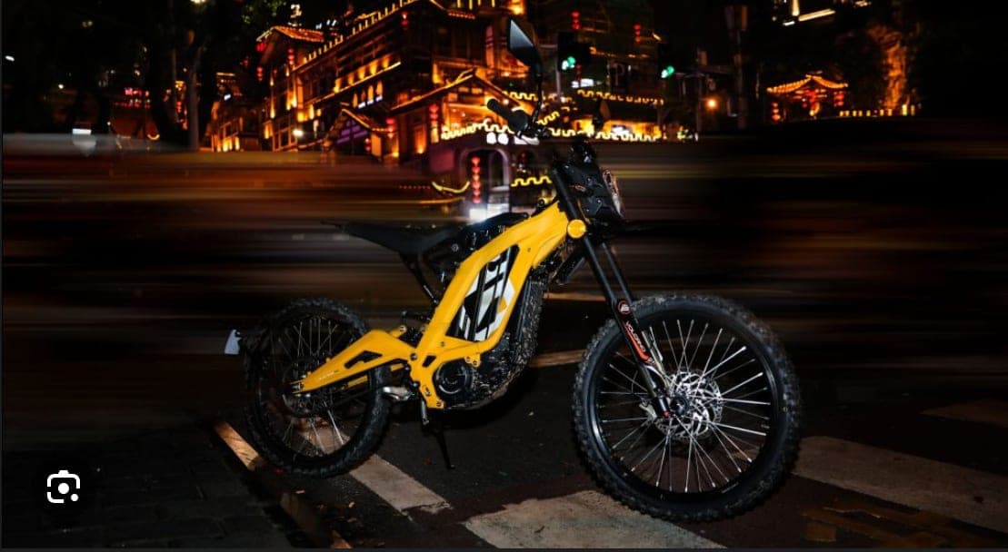 Yellow Suron at night